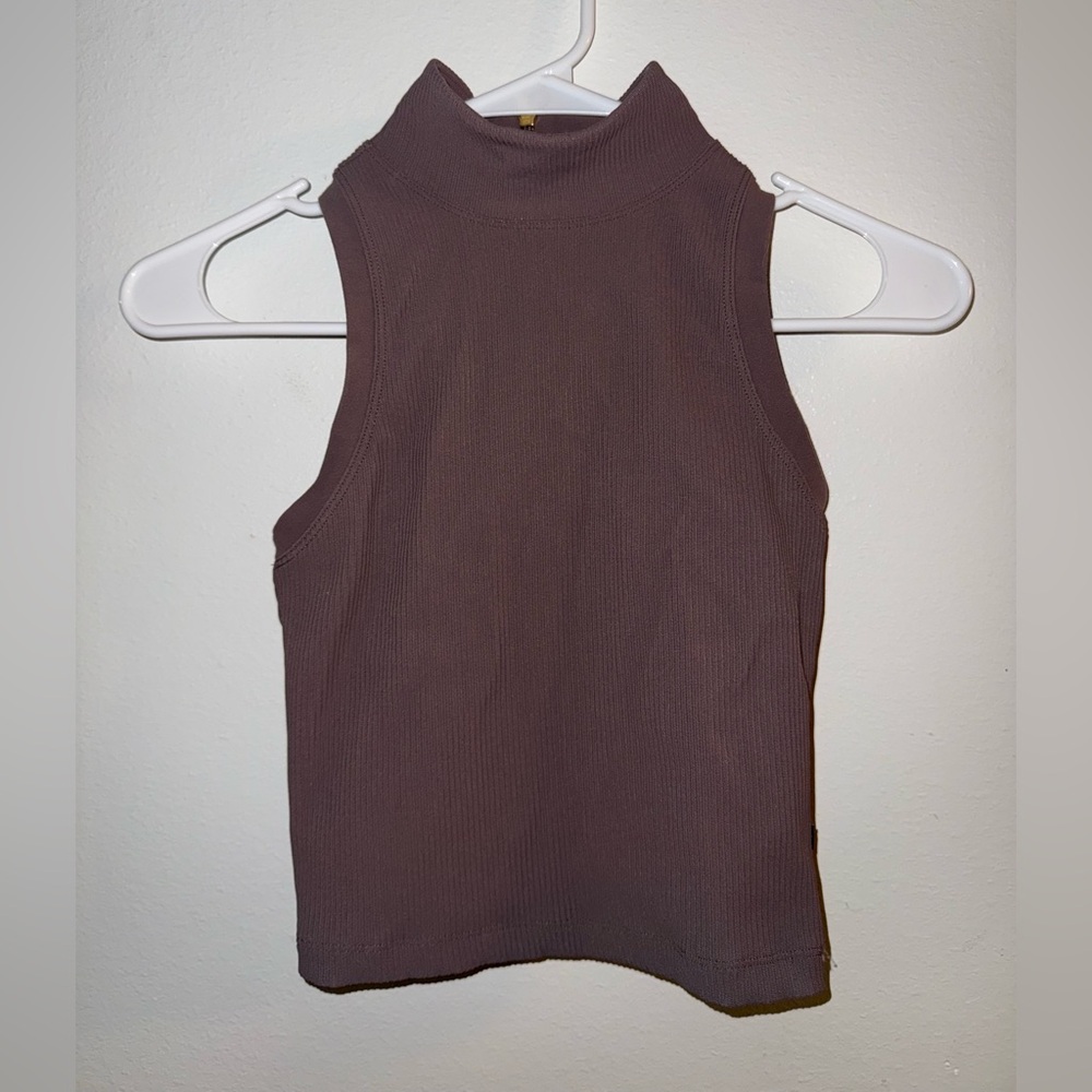Athleta x Alicia Keys Cropped High Choker Neck Sportsbra/Crop top Mauve Purple